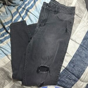 Distressed Skinny Jeans